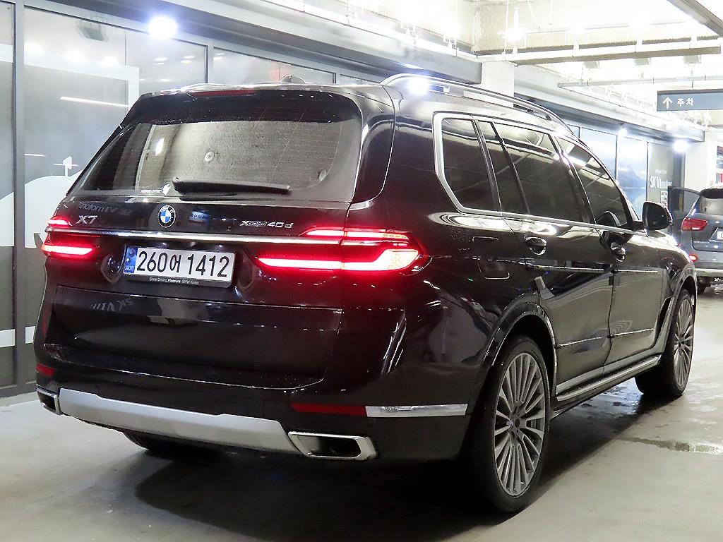 BMW X7 - Vista 4