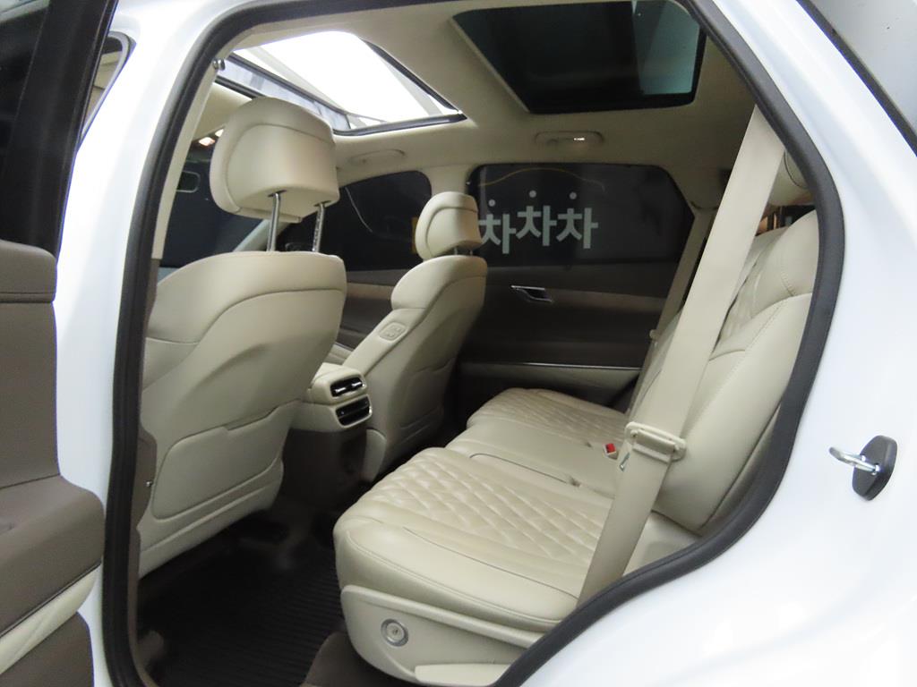 Genesis GV80 - Vista 6