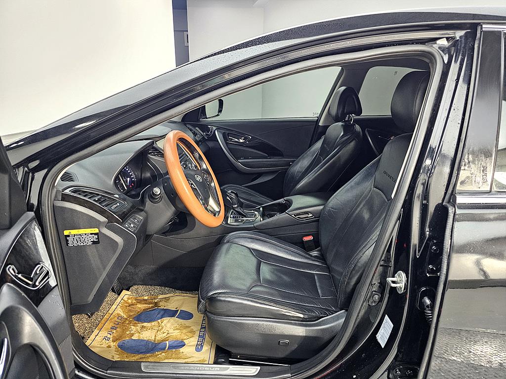 HYUNDAI Grandeur - Vista 8