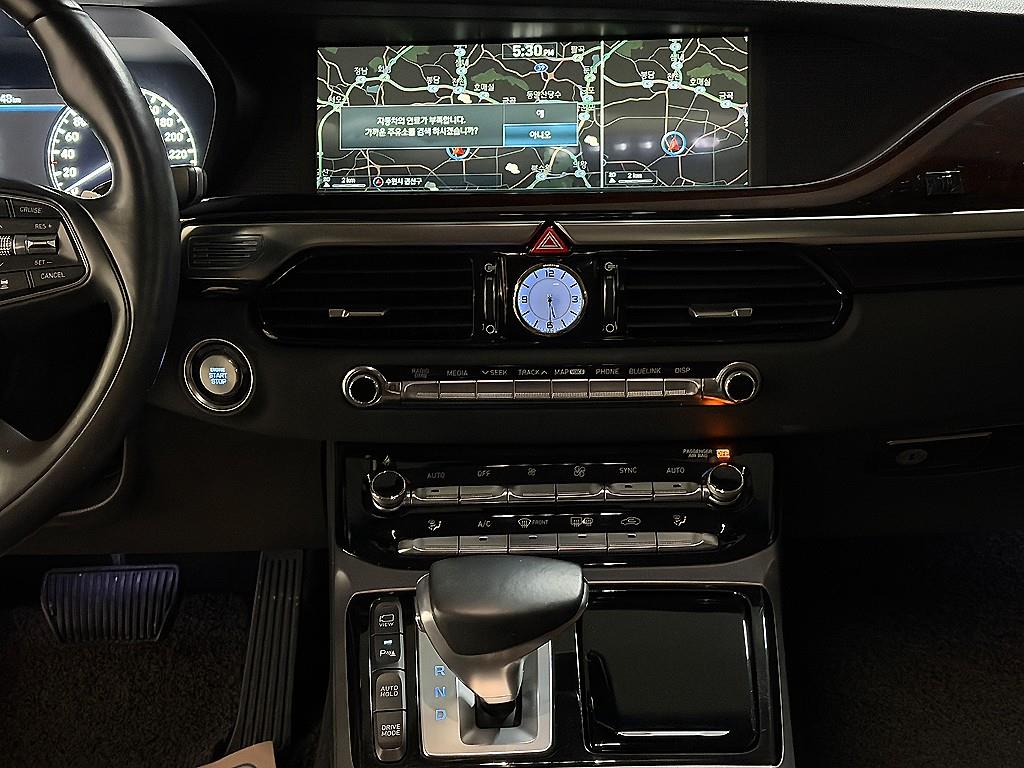 Genesis EQ900 - Vista 11