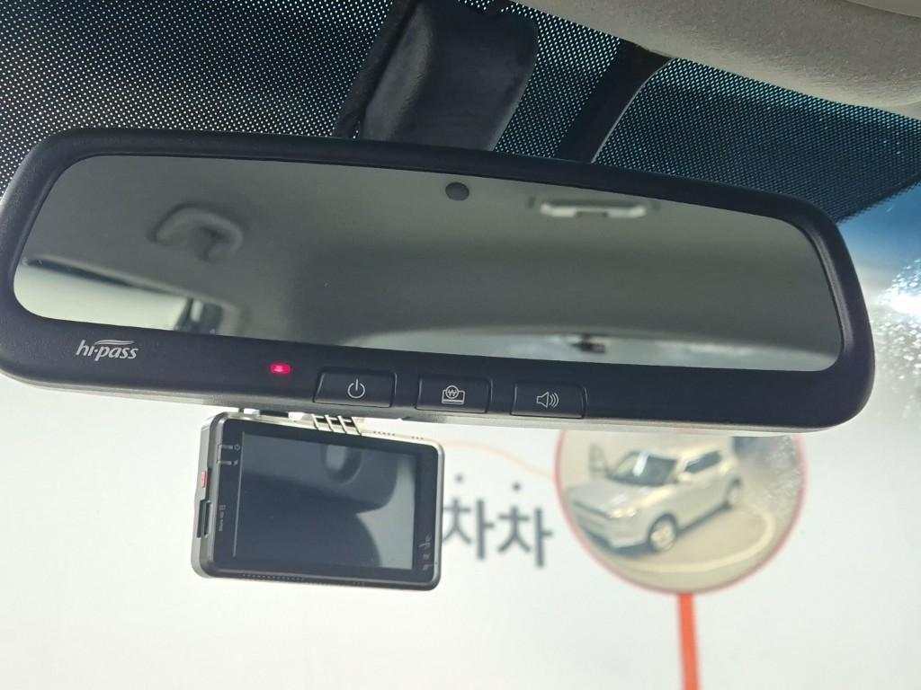 Ssangyong Tivoli 2015 Plateado - Importación desde Corea - HF Imports Iquique - Foto 15