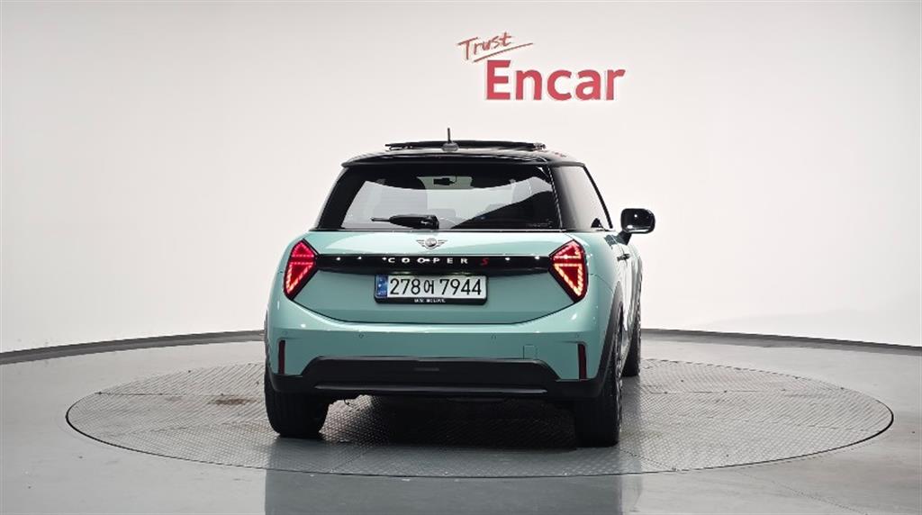 Mini Cooper - Vista 4