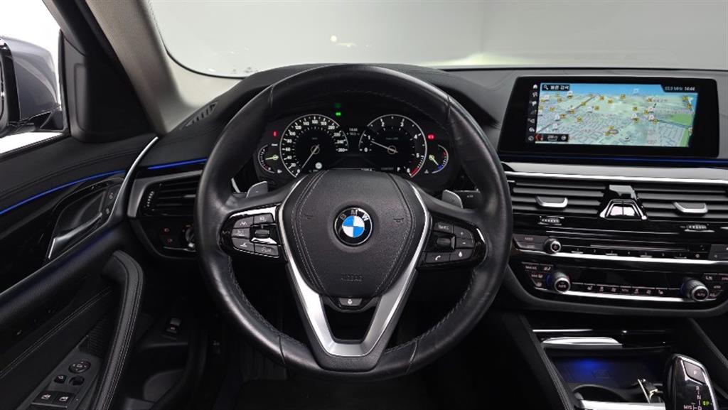 BMW 5 Series 2018 Gris - Importación desde Corea - HF Imports Iquique - Foto 13