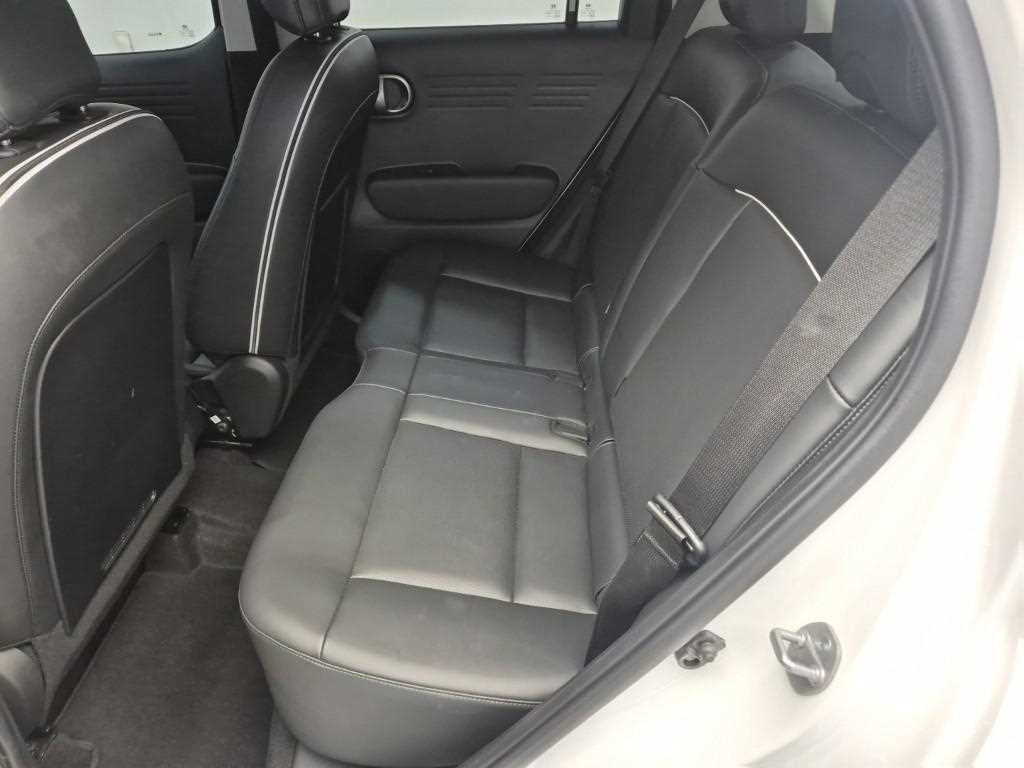 HYUNDAI Casper - Vista 12