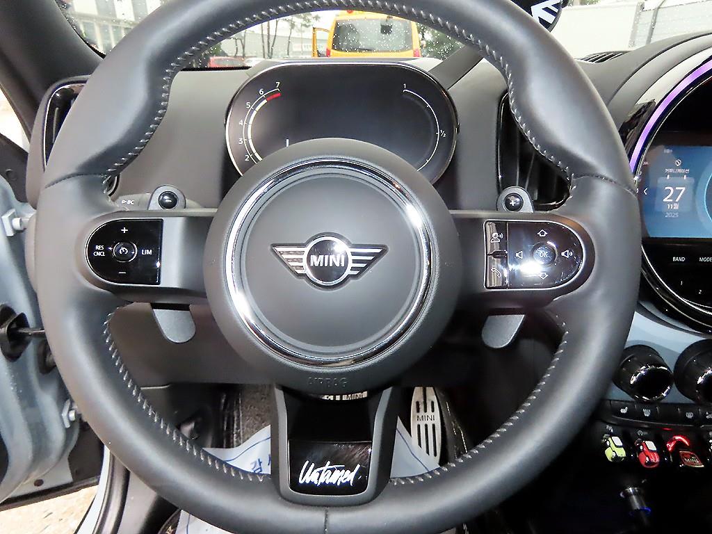 Mini Countryman - Vista 8