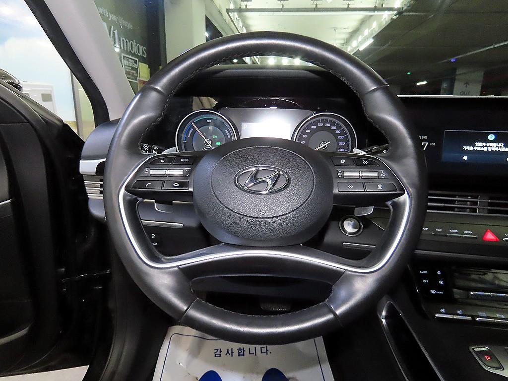 HYUNDAI Grandeur - Vista 8