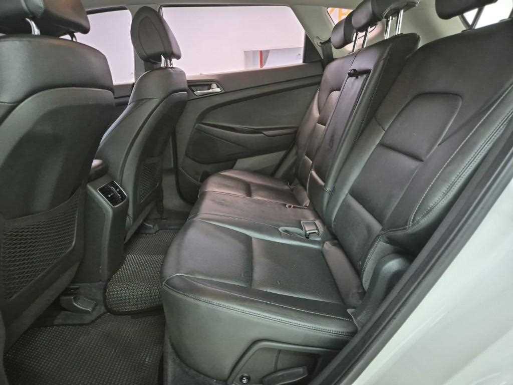 HYUNDAI Tucson - Vista 12