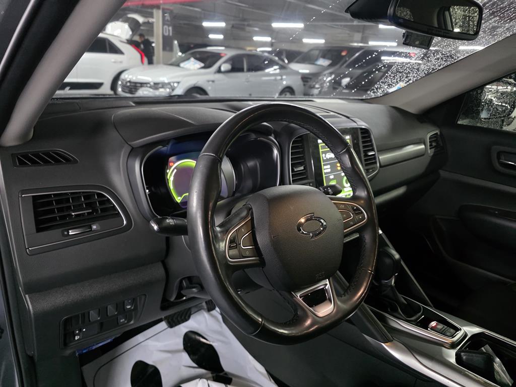 SAMSUNG QM6 - Vista 9