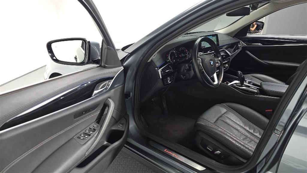 BMW 5 Series - Vista 11