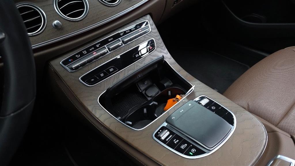 Mercedes Benz E class 2022 Gris - Importación desde Corea - HF Imports Iquique - Foto 17