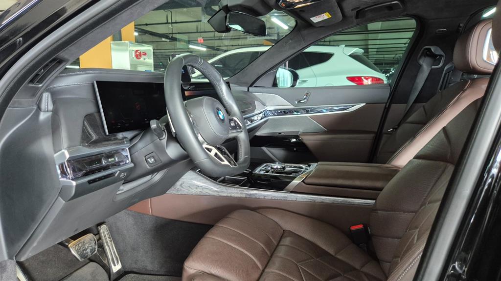 BMW 7 Series 2023 Negro - Importación desde Corea - HF Imports Iquique - Foto 14