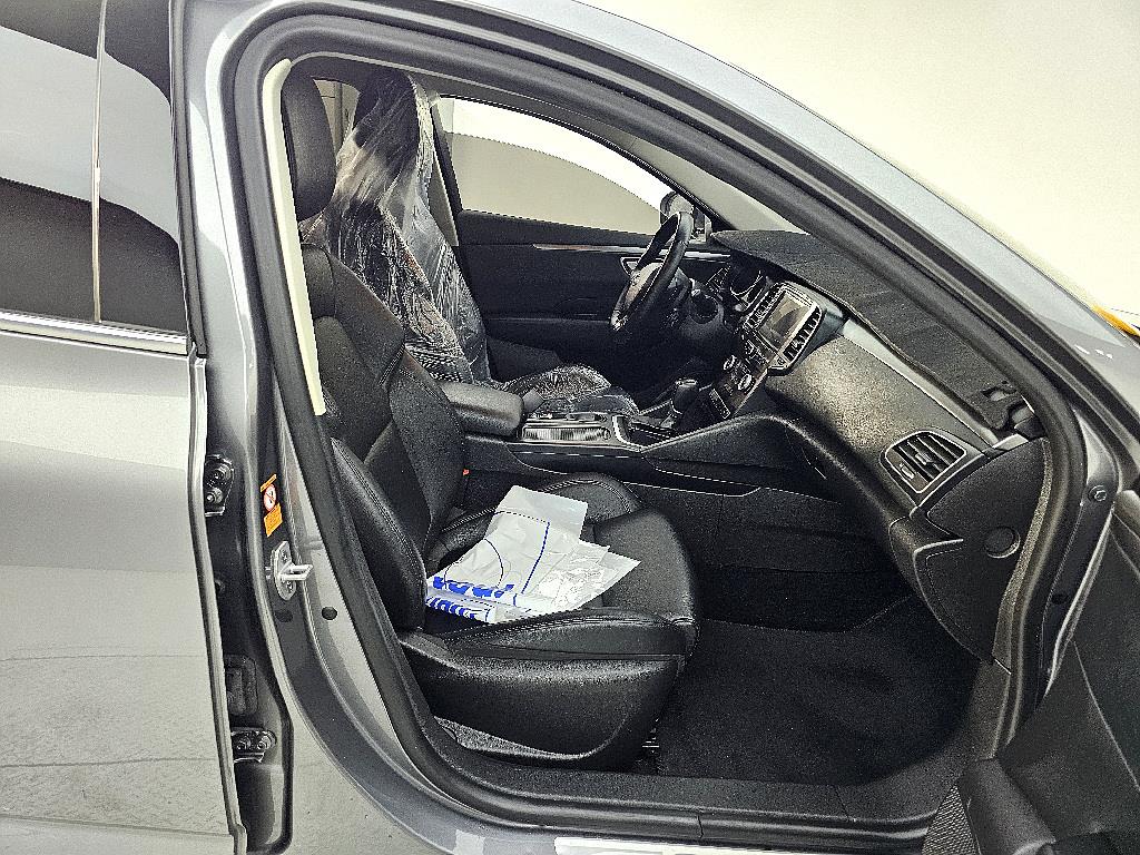 SAMSUNG SM6 - Vista 11