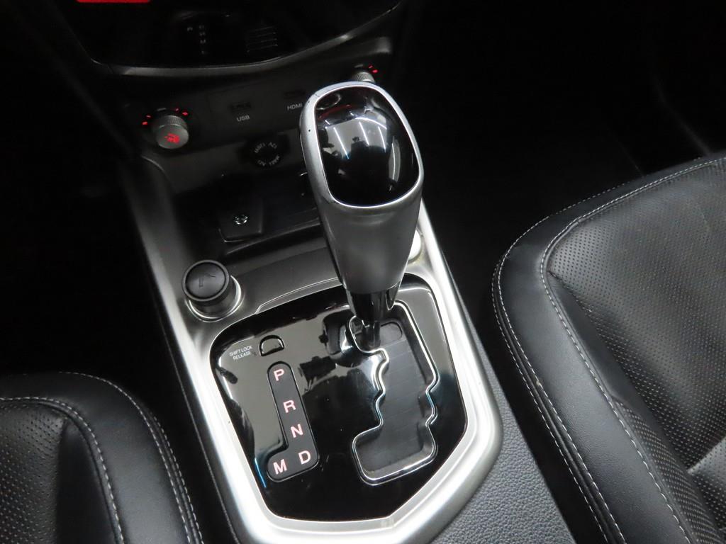 Ssangyong Tivoli 2016 Blanco - Importación desde Corea - HF Imports Iquique - Foto 13