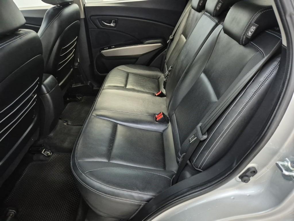 Ssangyong Tivoli - Vista 12