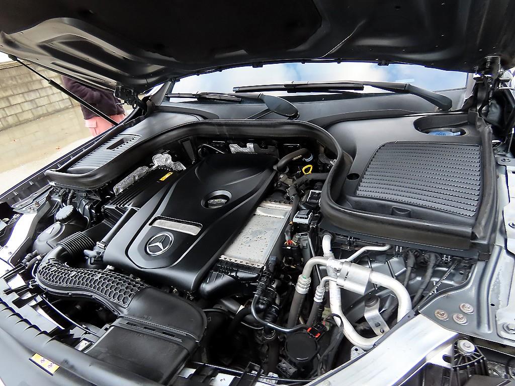 Mercedes Benz GLC Class 2019 Gris - Importación desde Corea - HF Imports Iquique - Foto 19