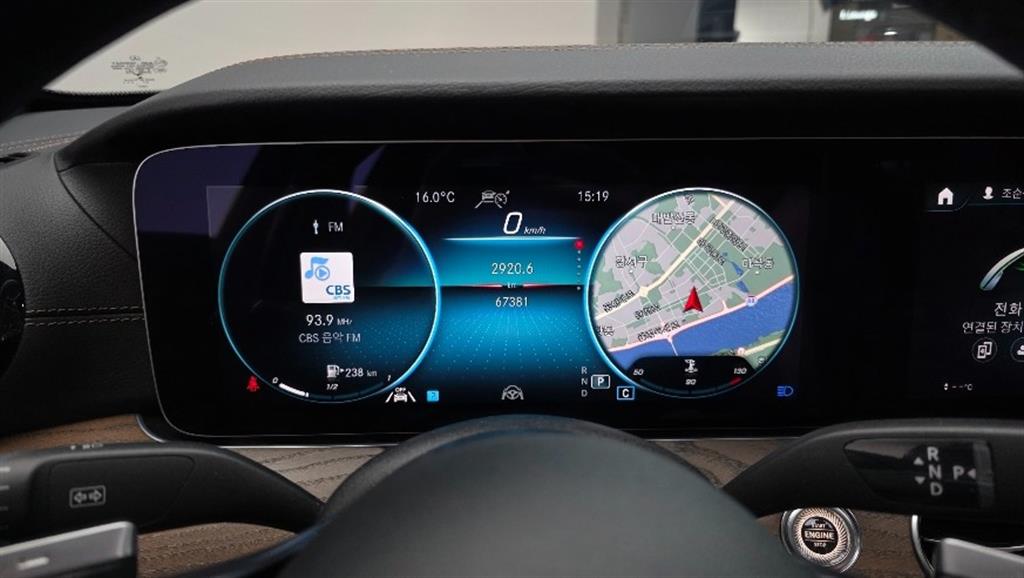 Mercedes Benz E class - Vista 8