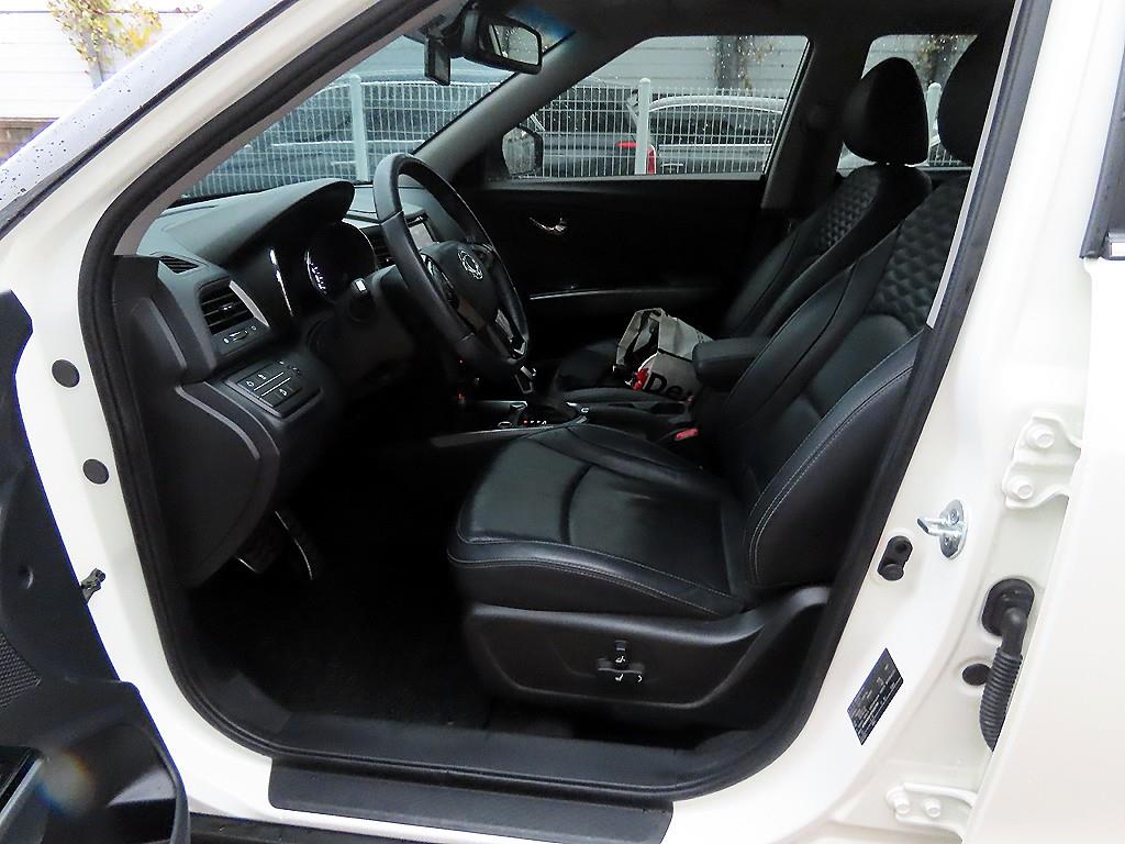 Ssangyong Tivoli - Vista 5