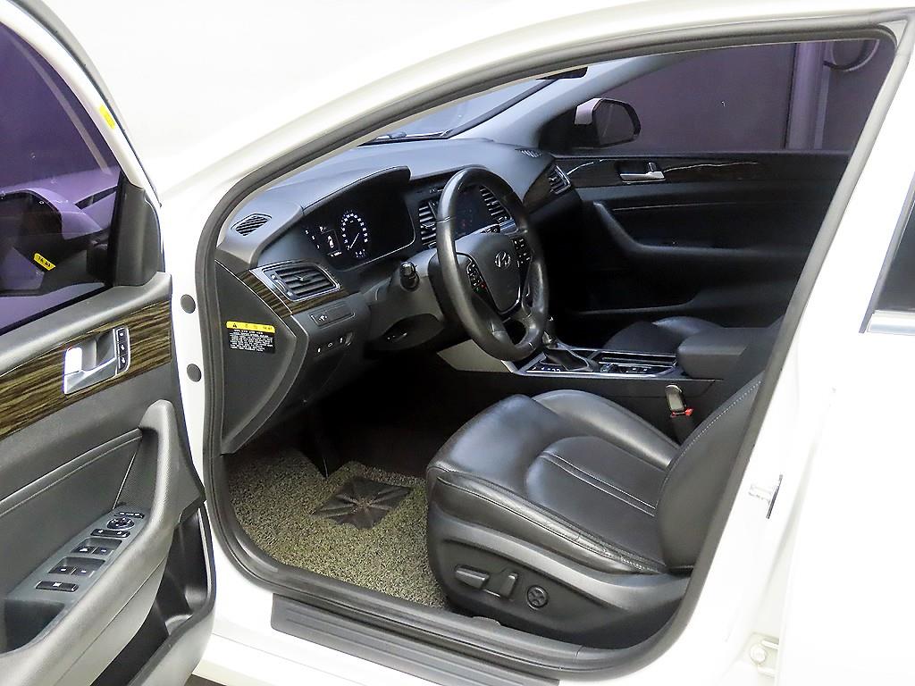 HYUNDAI Sonata - Vista 5