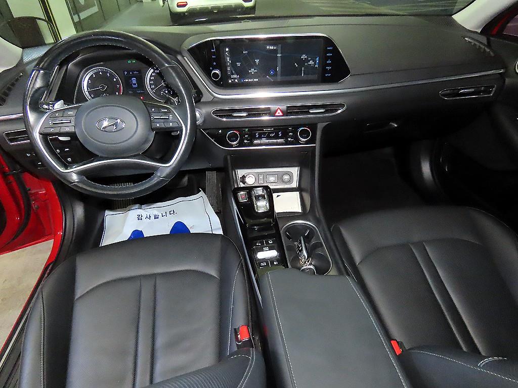 HYUNDAI Sonata - Vista 10