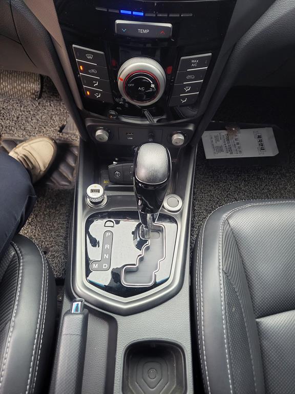 Ssangyong Tivoli - Vista 9