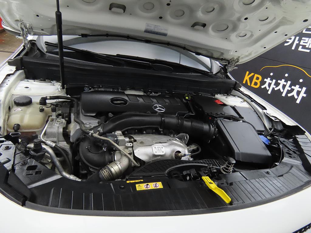 Mercedes Benz GLB Class 2022 Blanco - Importación desde Corea - HF Imports Iquique - Foto 19