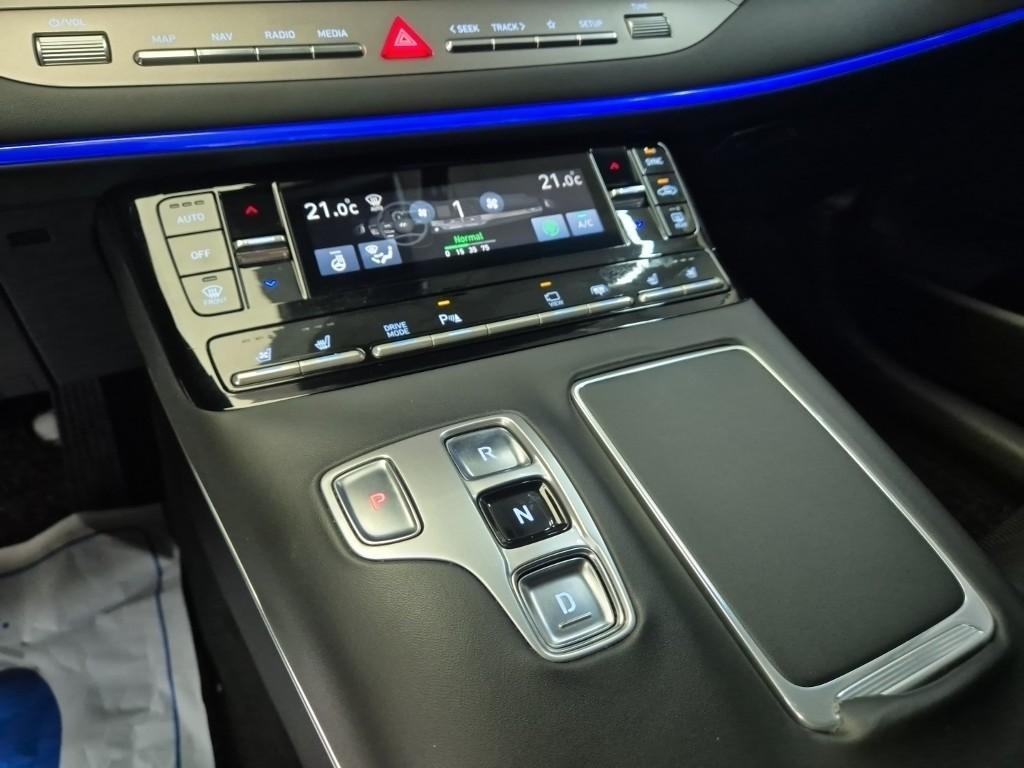 HYUNDAI Grandeur - Vista 8