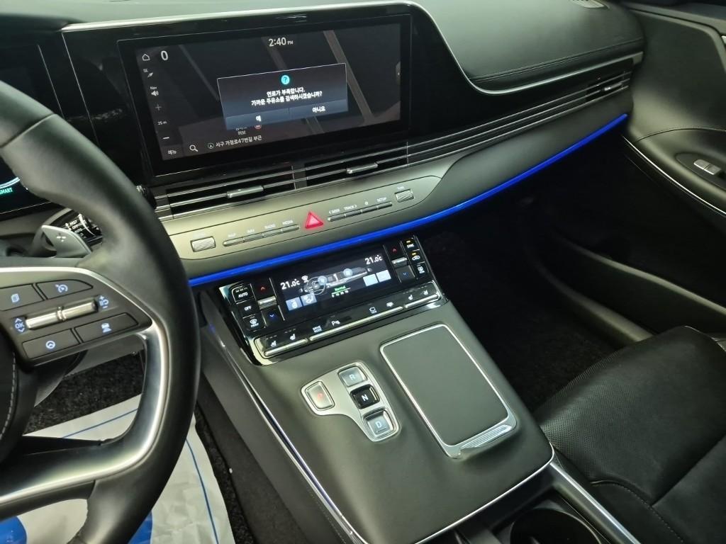 HYUNDAI Grandeur - Vista 10