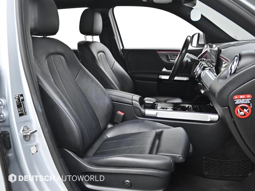 Mercedes Benz GLB Class - Vista 10