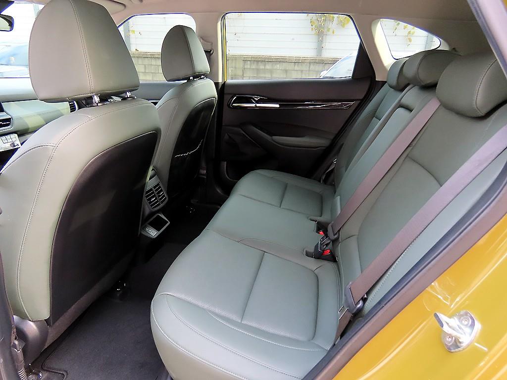 KIA Seltos - Vista 6