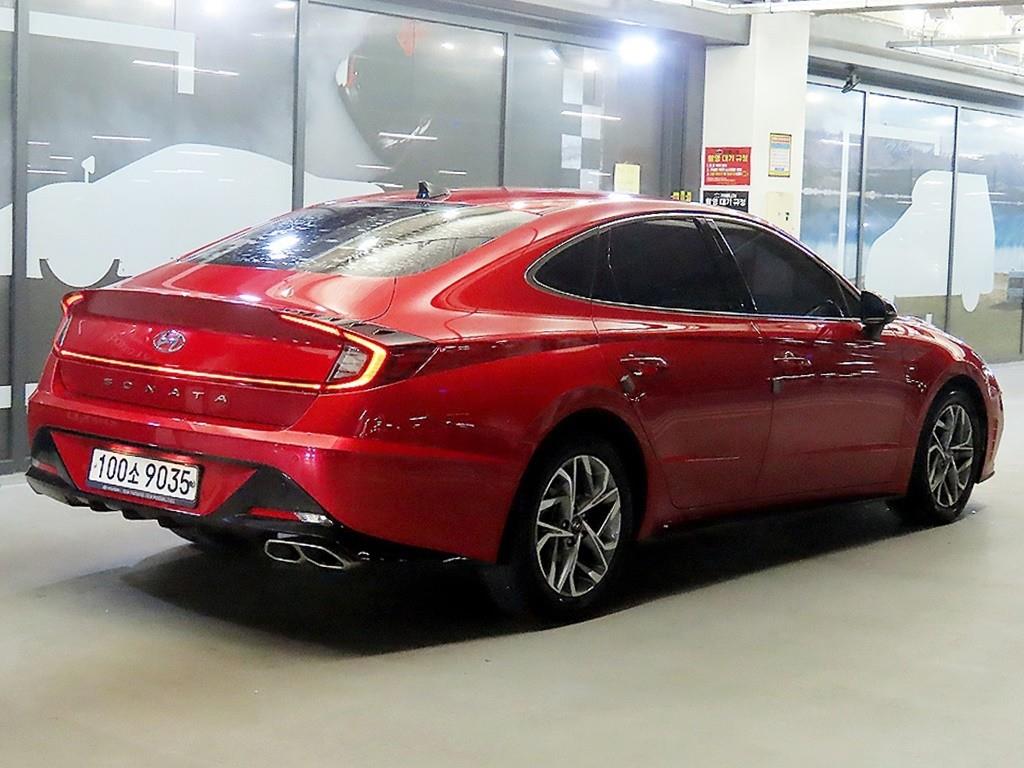 HYUNDAI Sonata - Vista 4