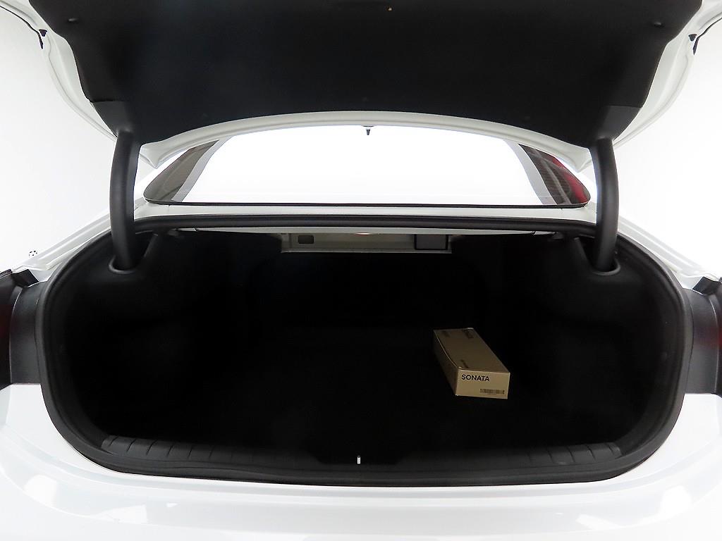 HYUNDAI Sonata - Vista 5