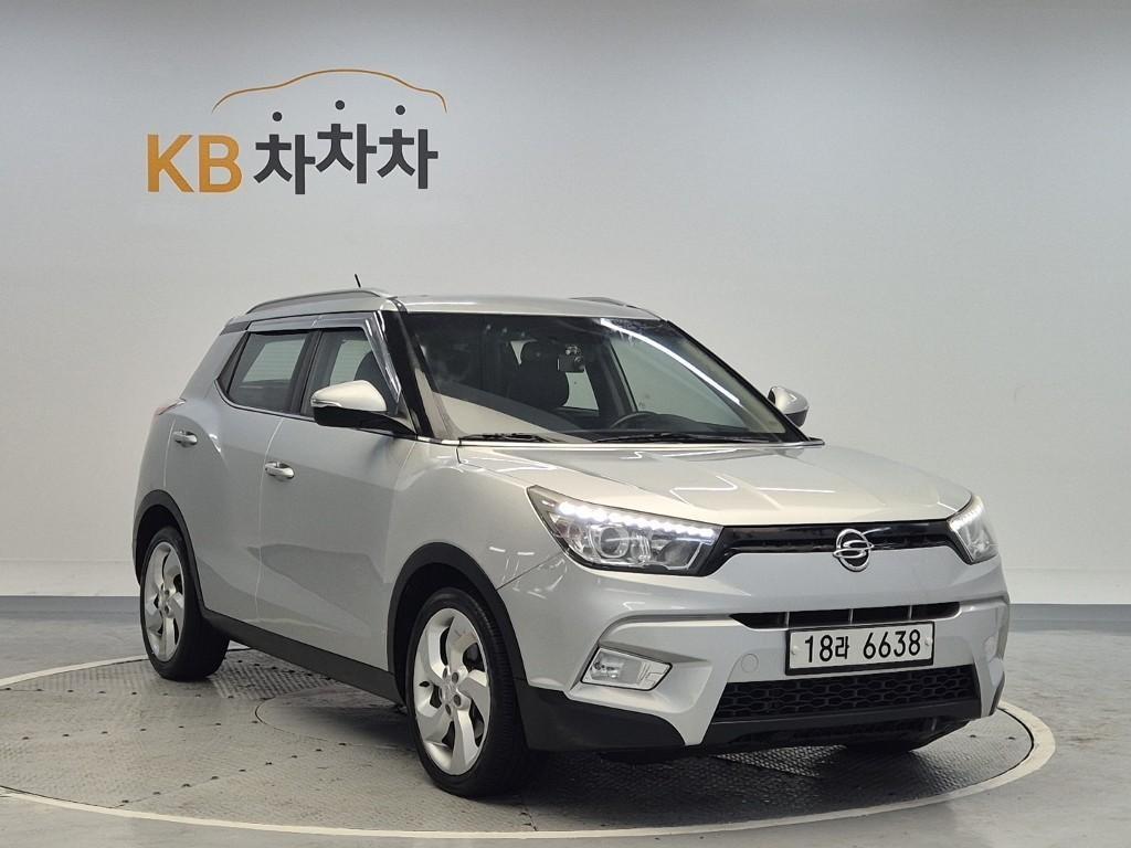 Ssangyong Tivoli - Vista 4