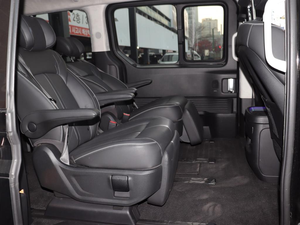 HYUNDAI Staria 2024 Negro - Importación desde Corea - HF Imports Iquique - Foto 11