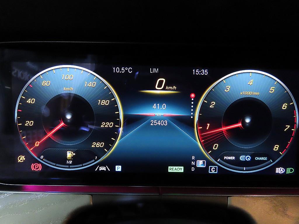 Mercedes Benz E class - Vista 9