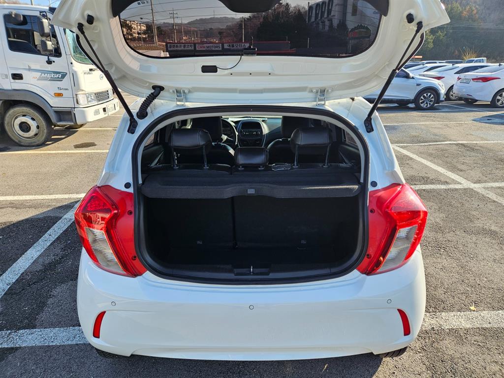 Chevrolet Spark 2018 Blanco - Importación desde Corea - HF Imports Iquique - Foto 15