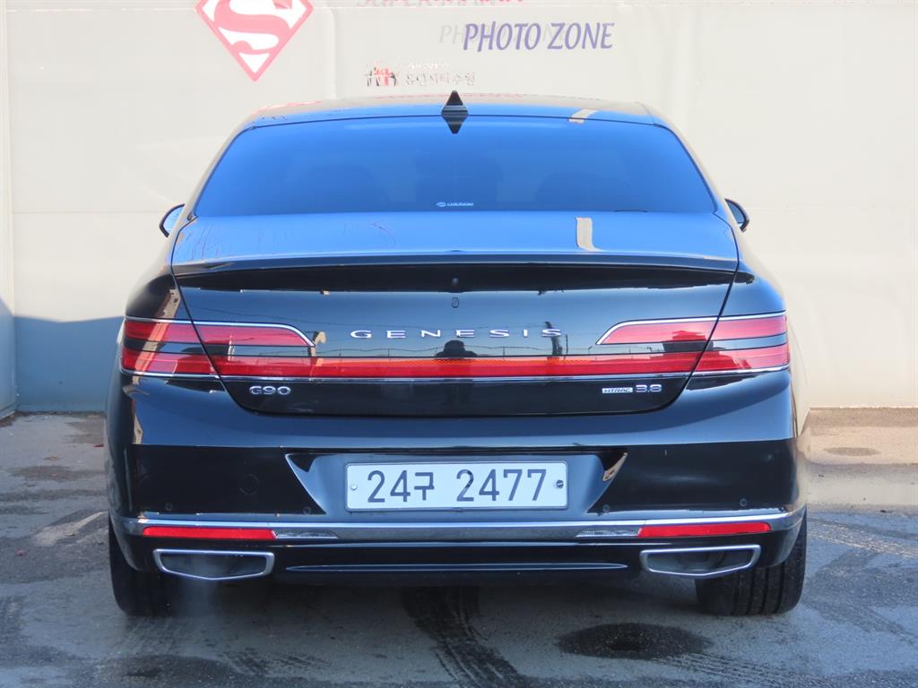 Genesis G90 - Vista 7