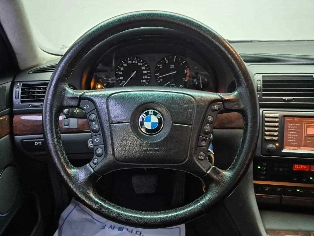 BMW 7 Series - Vista 9