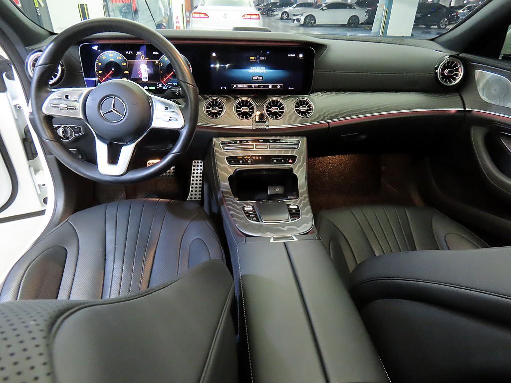 Mercedes Benz CLS Class - Vista 10