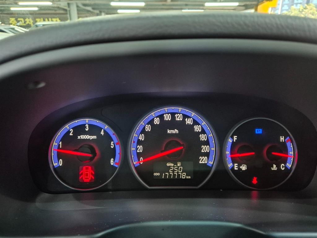 HYUNDAI Santa Fe 2008 Plateado - Importación desde Corea - HF Imports Iquique - Foto 16