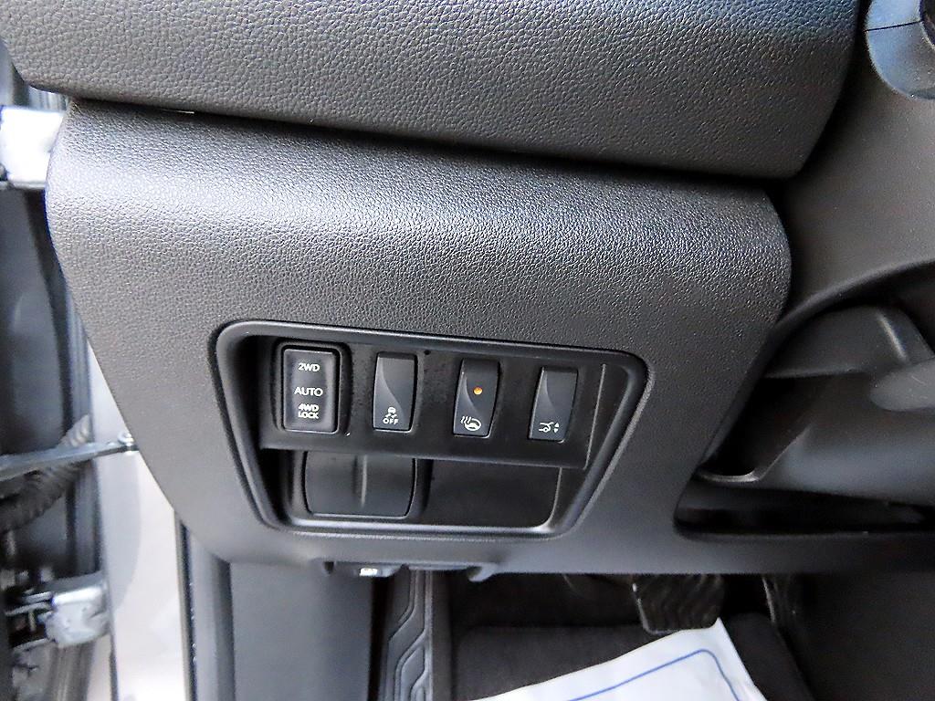 SAMSUNG QM6 - Vista 12