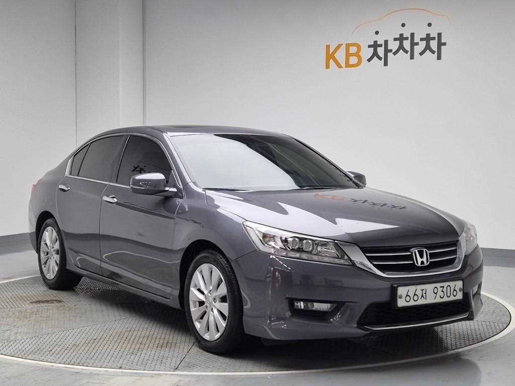 Honda Accord - Vista 4