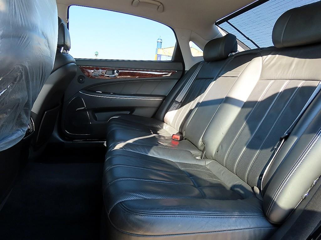 HYUNDAI Equus - Vista 6