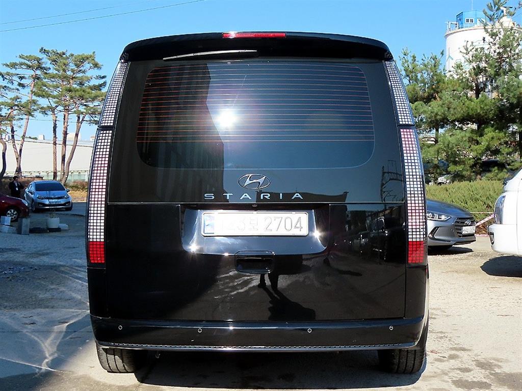 HYUNDAI Staria - Vista 4