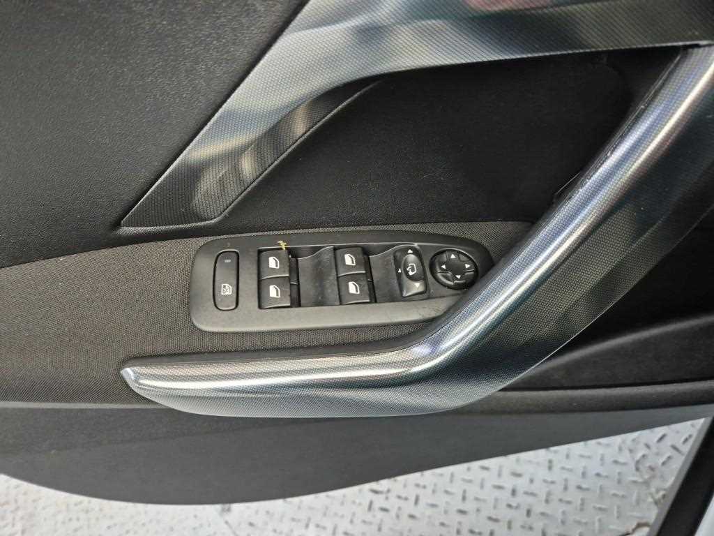 Peugeot 2008 2015 Blanco - Importación desde Corea - HF Imports Iquique - Foto 17