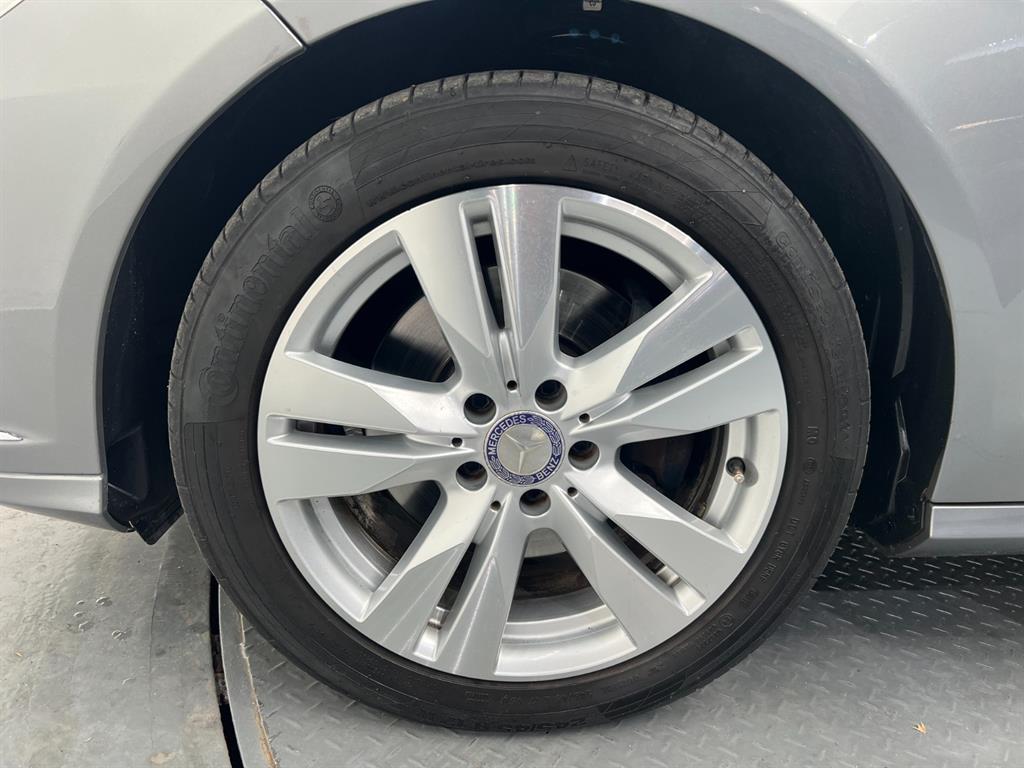 Mercedes Benz E class 2013 Blanco - Importación desde Corea - HF Imports Iquique - Foto 19