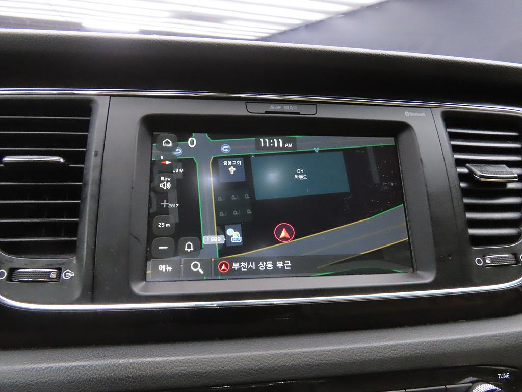 KIA Carnival - Vista 11