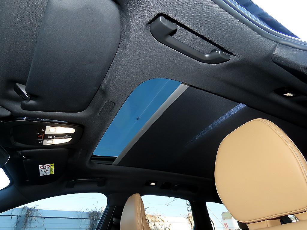 Volvo XC60 2025 Negro - Importación desde Corea - HF Imports Iquique - Foto 16