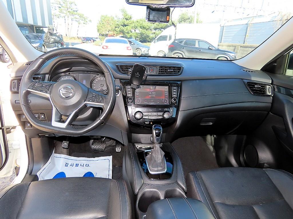 Nissan Extrail - Vista 7