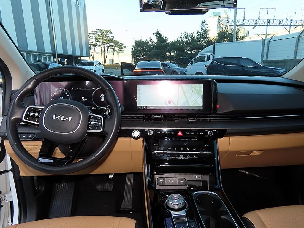 KIA Carnival - Vista 7