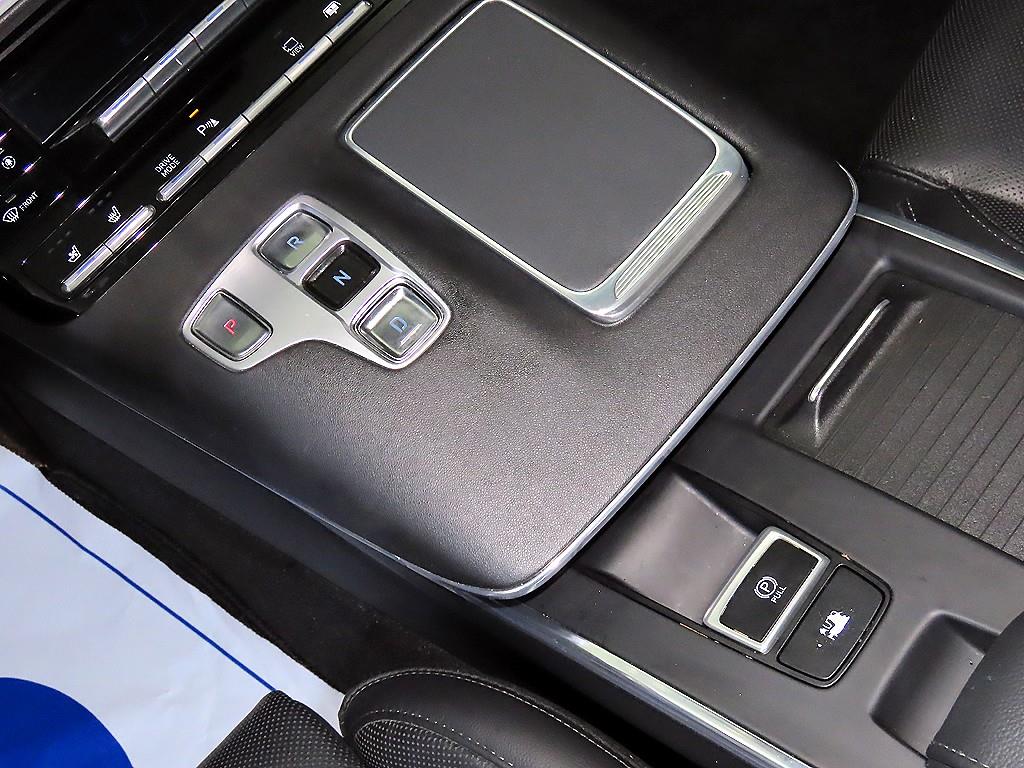 HYUNDAI Grandeur - Vista 12